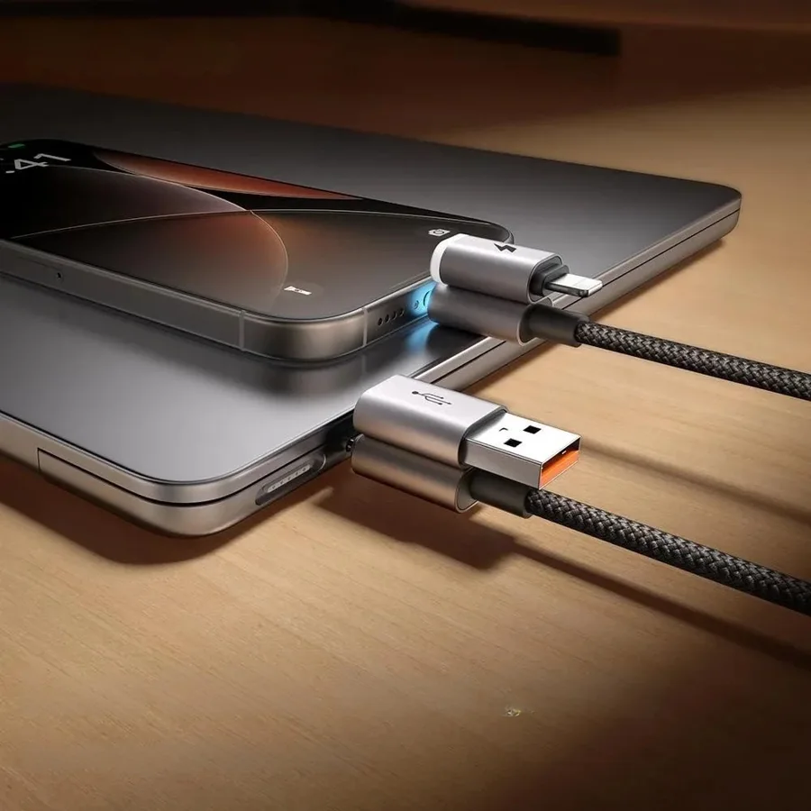 كابلات ومحولات شحن McDodo — MCDODO CA-6560 4-in-1 Lighting Data Cable 1.2M with Magnetic Ends for Tidy Storag